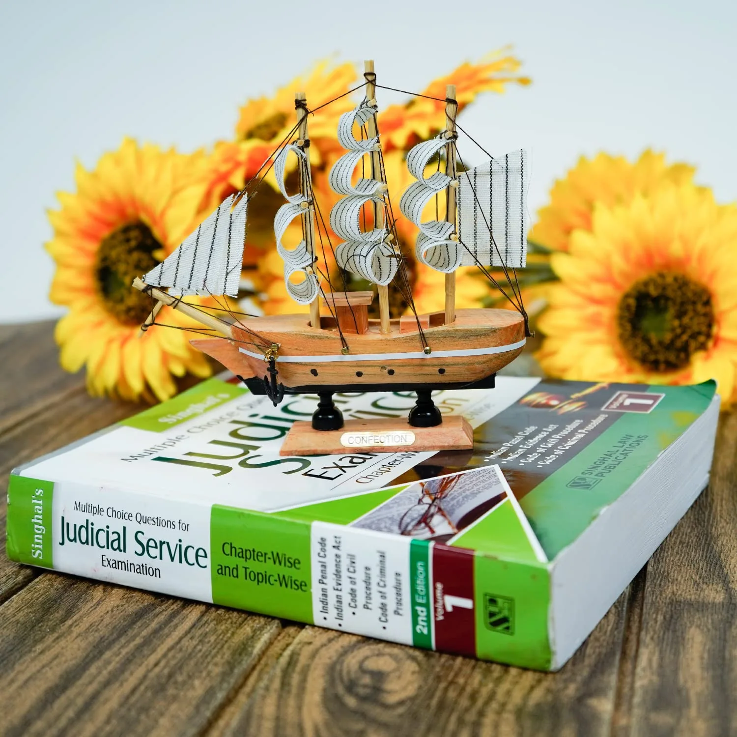 AH_Wooden_antique_ship_White 9